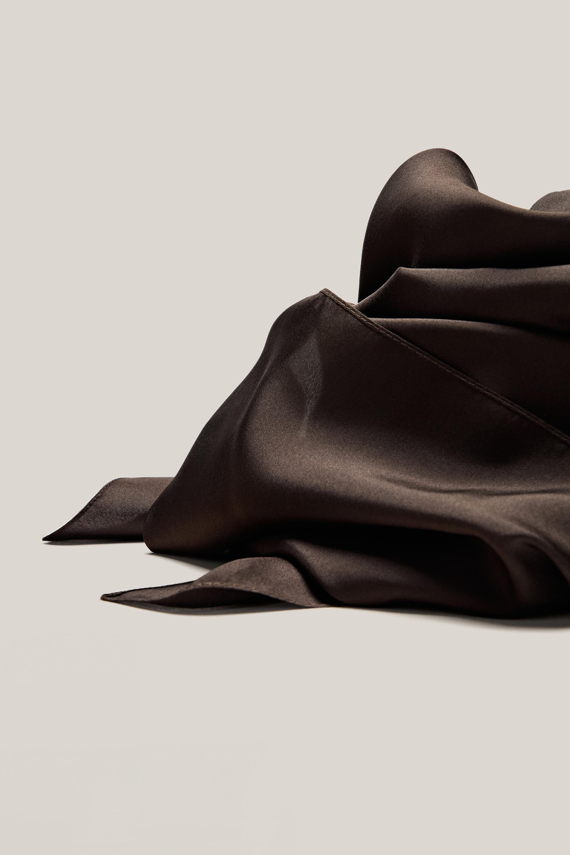 Foulard en soie - LIMITED EDITION